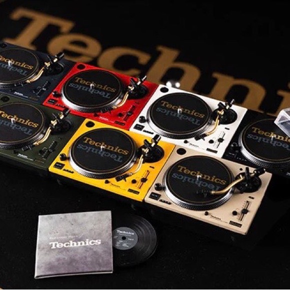 BLUE Technics Miniature Collection SL-1200ML7 50th anniversary Turntable … - Picture 2 of 6